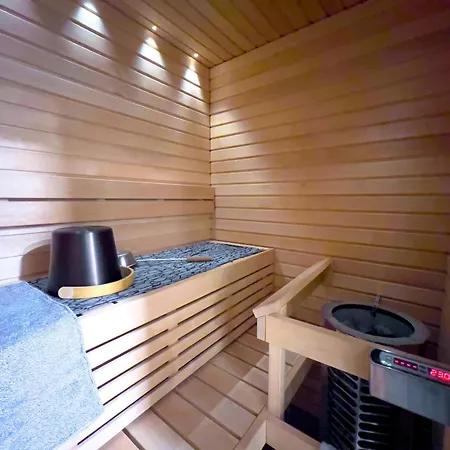 Lejlighed Stunning 1br In The Centre With Free Garage *